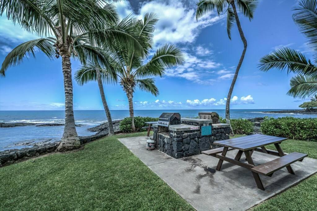 Newly Upgraded 1Br Unit Near Beach Max Of 5 Guests Kailua-Kona Exterior photo