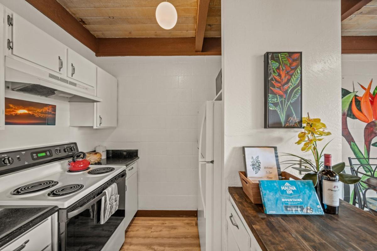 Newly Upgraded 1Br Unit Near Beach Max Of 5 Guests Kailua-Kona Exterior photo