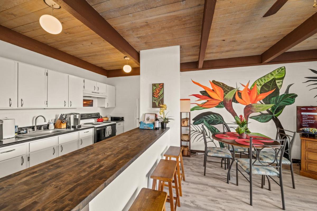 Newly Upgraded 1Br Unit Near Beach Max Of 5 Guests Kailua-Kona Exterior photo